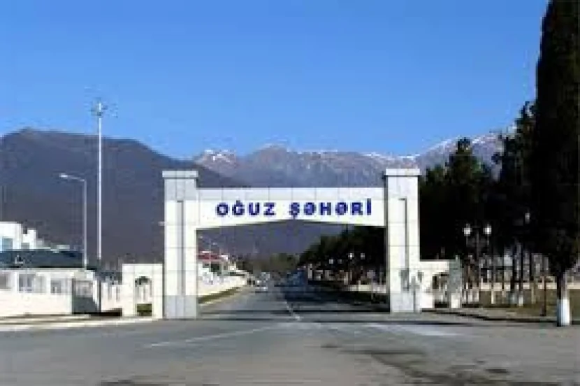 Oğuzda ağır yol qəzası: 1 ölü, 1 yaralı var