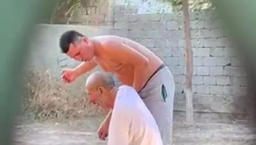 Qazaxıstanda oğul atasını döyüb – cinayət işi AÇILIB