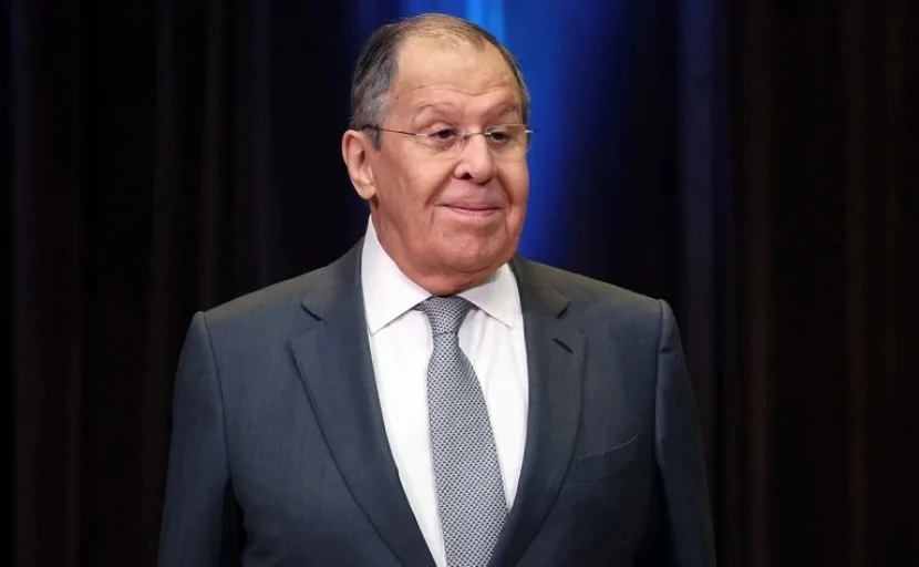 Lavrov Putinin Çindəki iqamətgahında Labubu oyuncağını axtarıb