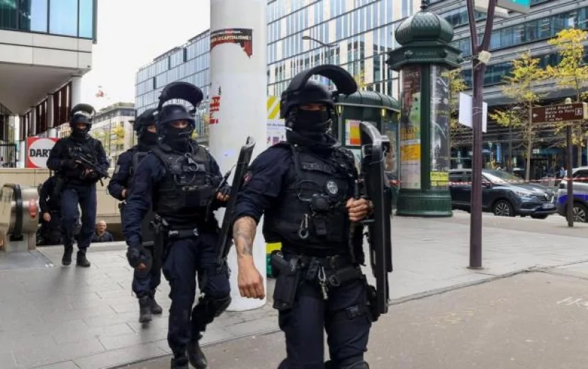 Paris etirazlarında 100-dən çox nəfər həbs edilib