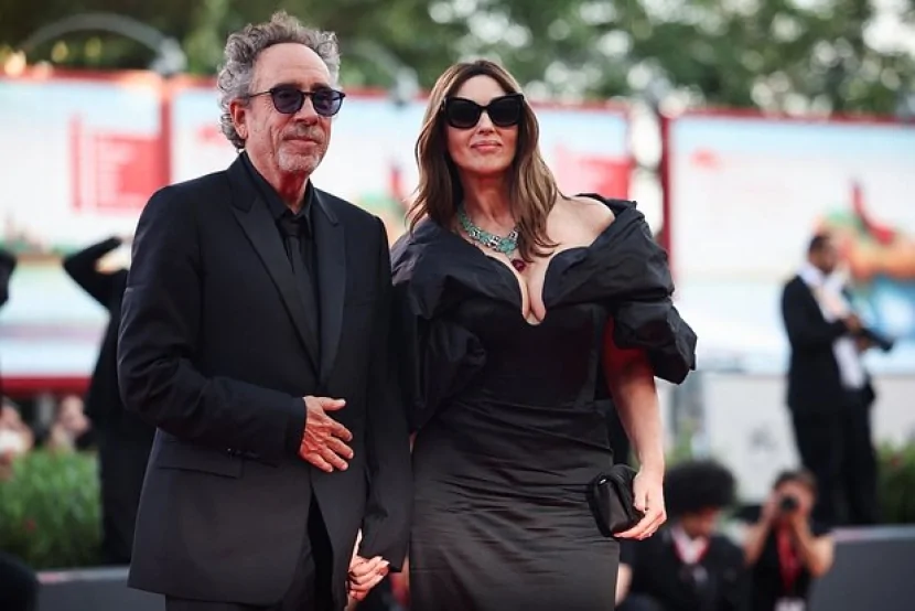 Monika Belluççi və Tim Burton ayrıldıqlarını açıqladılar