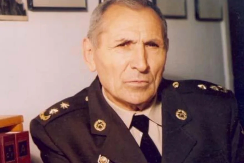 Şəmistan Nəzirli vəfat edib