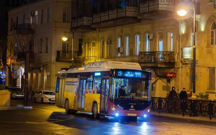 Bakıda avtobuslar gecə 12-yə qədər işləyəcək - Rəsmi