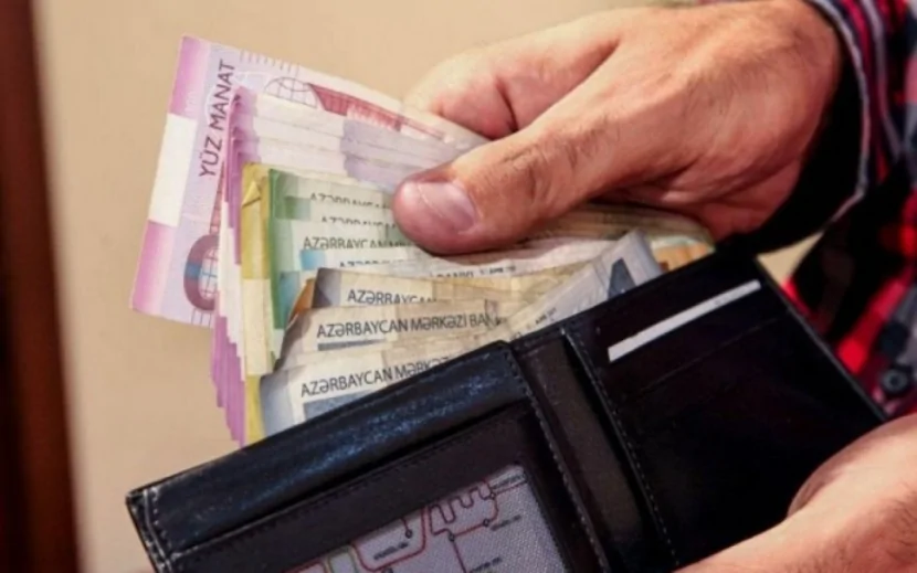 Bakıda orta aylıq əməkhaqqı 1400 manata yaxınlaşır