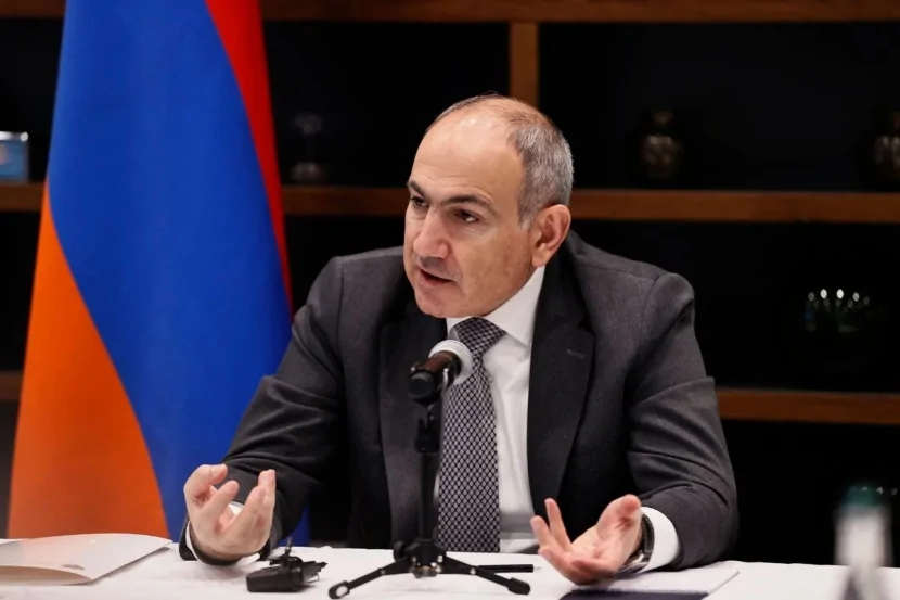 Paşinyan Rusiyaya getdi