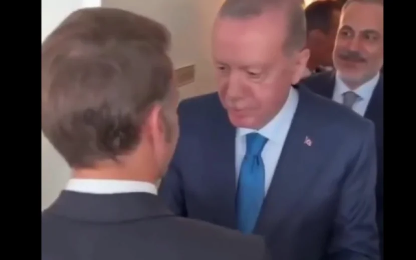 Ərdoğanın Makronla zarafatı gündəm oldu - VİDEO