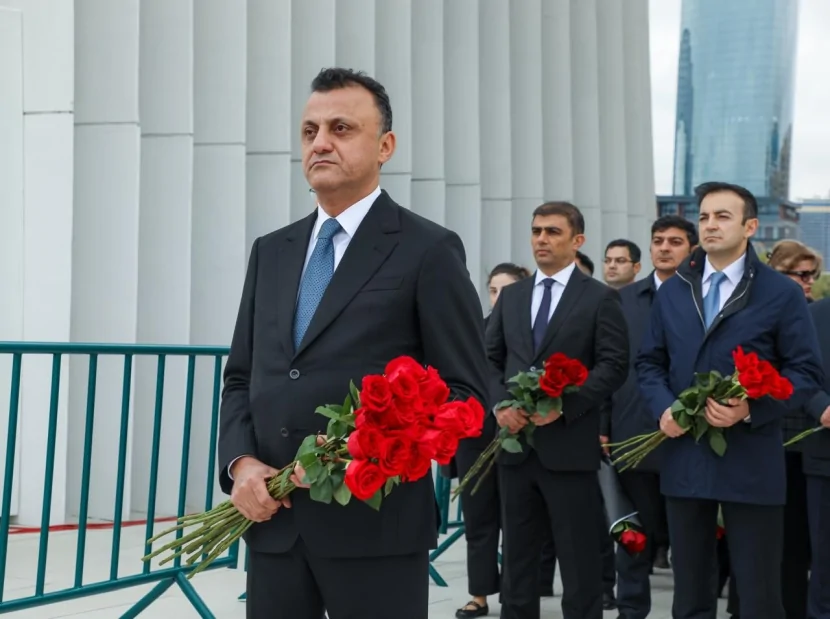 TƏBİB kollektivi Zəfər parkını ziyarət edib