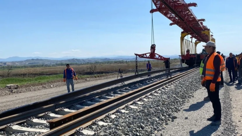 İran Rusiyaya torpaq verdi