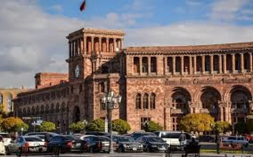 İrəvanda güclü partlayış: Yaralılar var