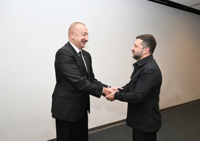 İlham Əliyev Kopenhagendə Zelenski ilə görüşdü - FOTOLAR