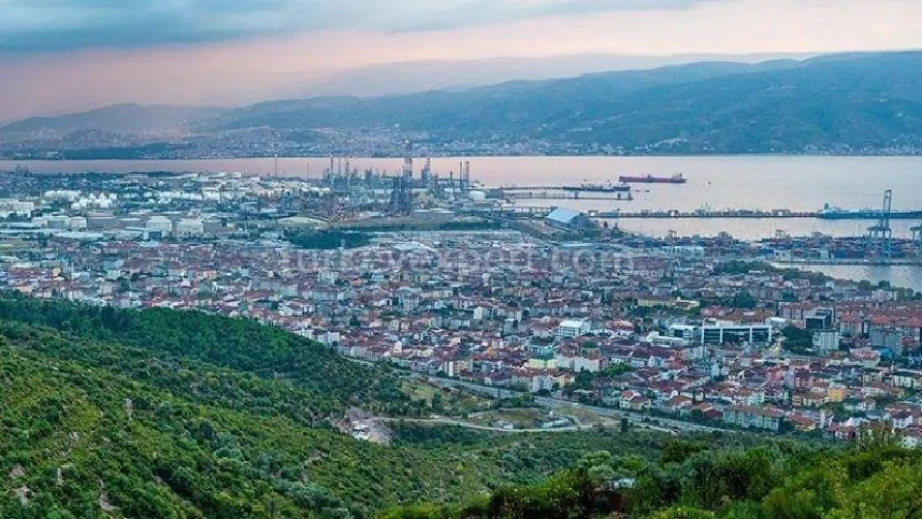 Qonşu ölkədə  zavodda partlayış - Ölənlər var