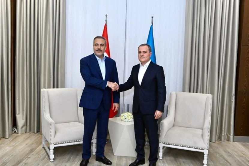 Ceyhun Bayramov Qəbələdə Hakan Fidanla GÖRÜŞÜB