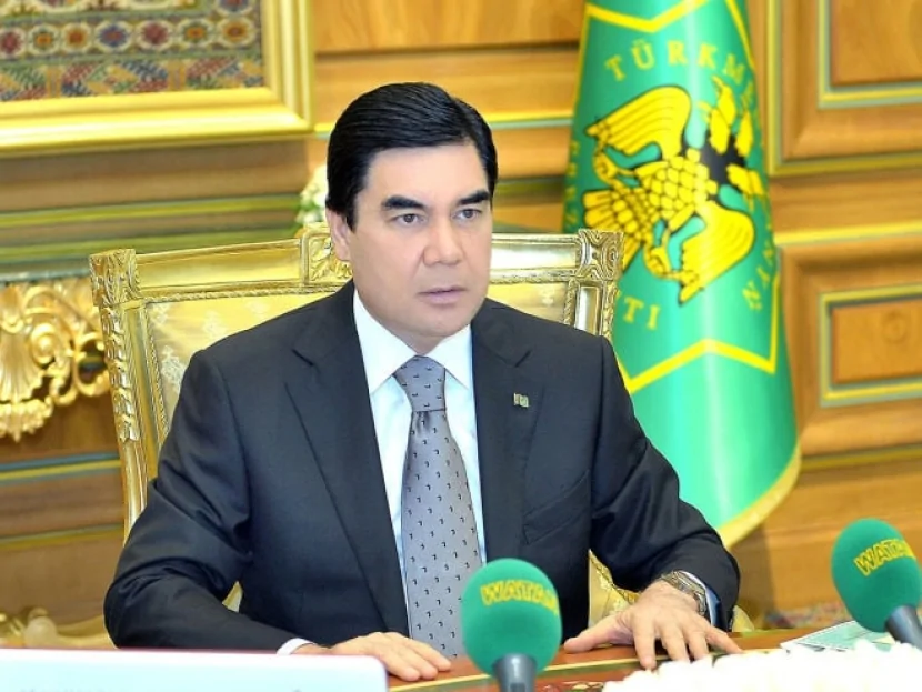 Qurbanqulu Berdiməhəmmədov Azərbaycana gəldi