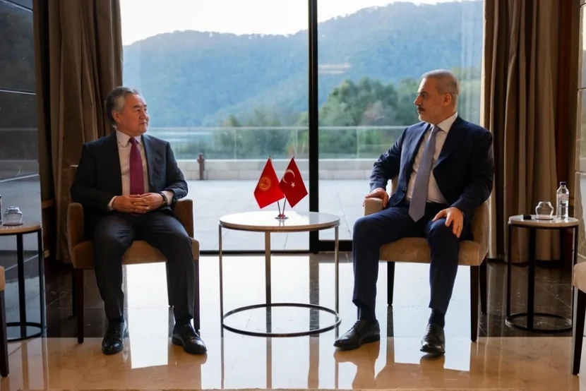 Qırğızıstan və Türkiyə  ikitərəfli münasibətlərin dərinləşdirilməsini müzakirə edib