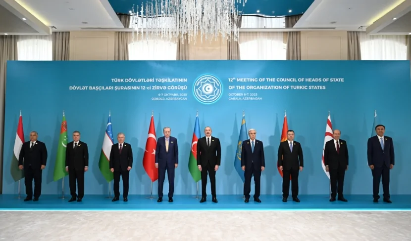 İlham Əliyev TDT liderlərini qarşıladı