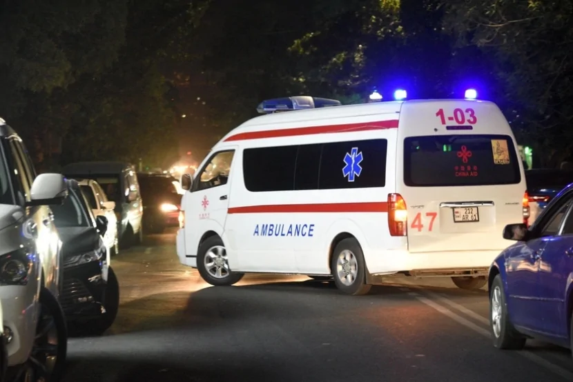 Ermənistanda hərbçiləri daşıyan avtomobil qəzaya uğradı - YARALILAR VAR