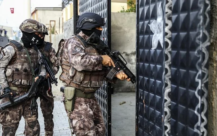 İstanbulda 6 İŞİD üzvü saxlanıldı