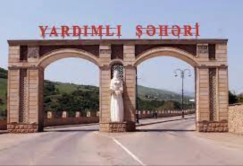 Yardımlıda müəllim şagirdi döyüb? - RƏSMİ AÇIQLAMA