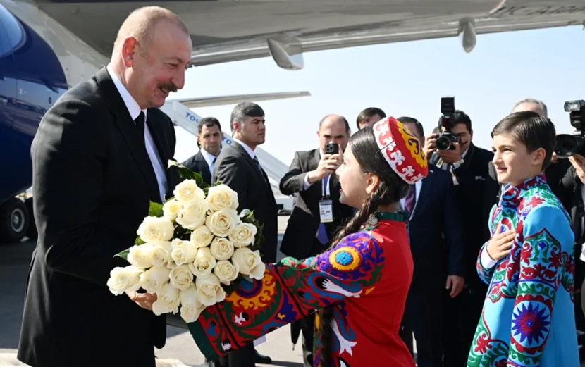 Prezident Tacikistandadır - FOTOLAR
