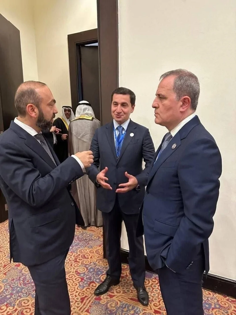 Misirdə Azərbaycan və Ermənistan rəsmiləri arasında DİQQƏTÇƏKƏN GÖRÜŞ