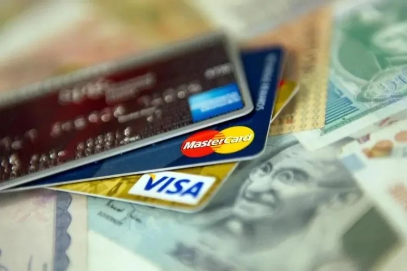 Bank kartlarından oğurluq edənlər saxlanıldı