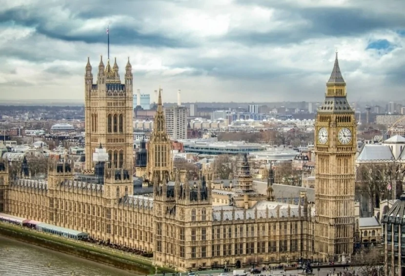 Britaniya Azərbaycana silah embarqosunu LƏĞV ETDİ