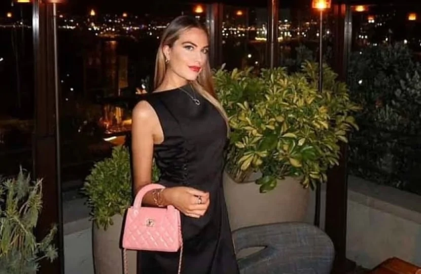 Modelin keçmiş sevgilisi tərəfindən bıçaqlanaraq qətlə yetirilib