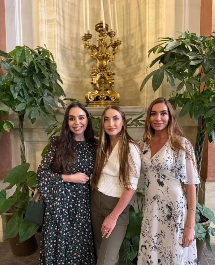 Prezidentin qızları və gəlininin yeni Fotosu