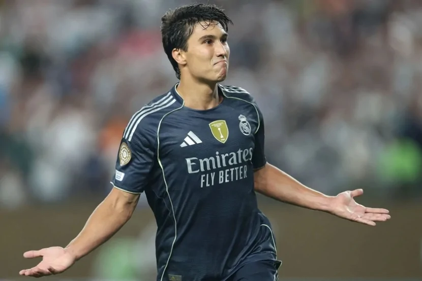\"Real\" futbolçusunu başqa kluba satmağı düşünmür