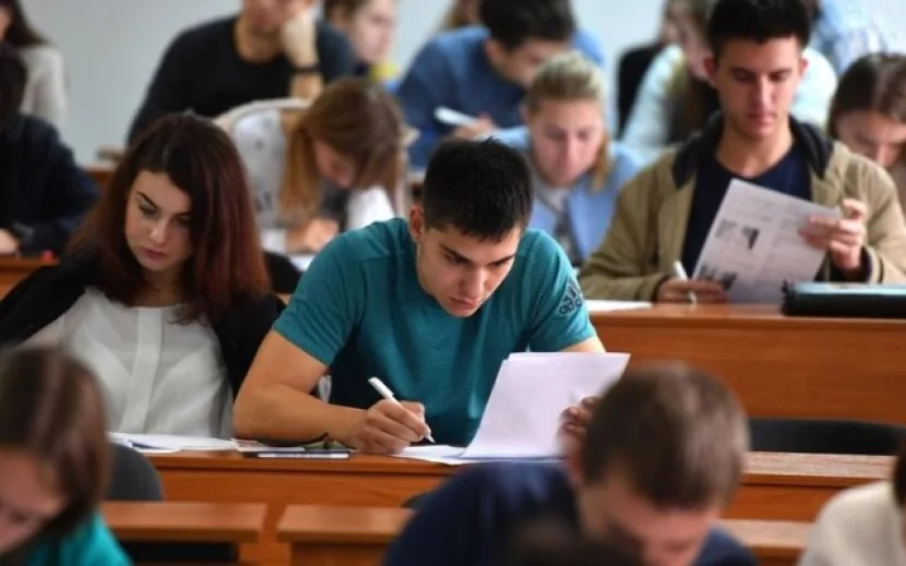 Gürcüstanda orta və ali təhsilin müddəti azaldılır