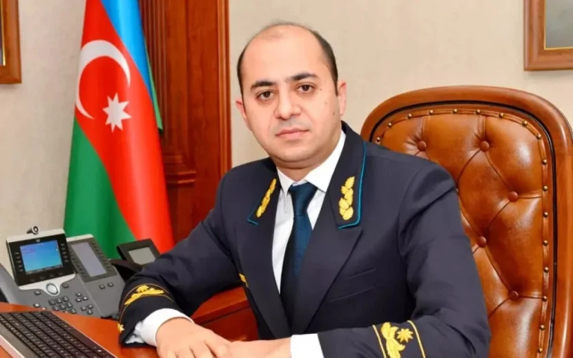 7 ay əvvəl təyin etdiyi rəisi işdən çıxardı - FOTO