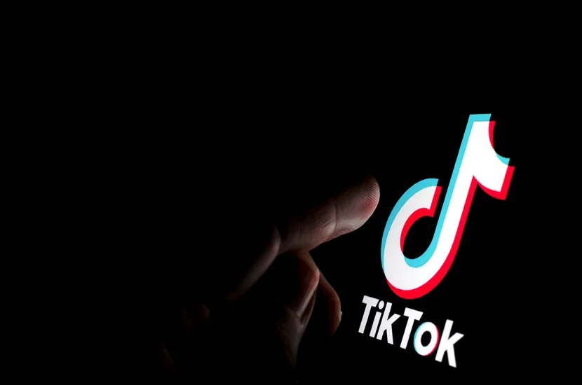 Avropa Komissiyası “TikTok”a bu səbəbdən xəbərdarlıq edib