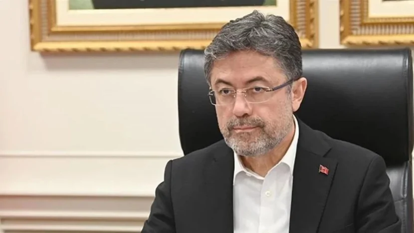 Türkiyəli nazir: Azərbaycanla çiyin-çiyinə addımlamağa davam edəcəyik