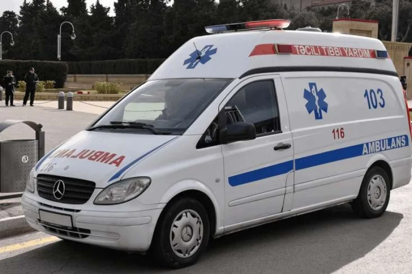 Orta yaşlı şəxs  toy məclisində bıçaqlandı
