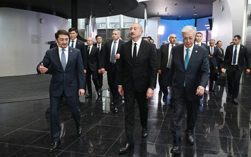 Prezidentlər Beynəlxalq Süni İntellekt Mərkəzində olub