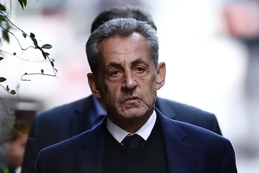 Sarkozinin həbsxanada təhqir məruz qalması üzə çıxıb