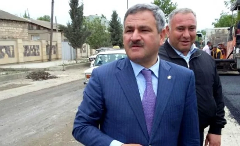 İcra başçısının rəqsi DİQQƏT ÇƏKDİ