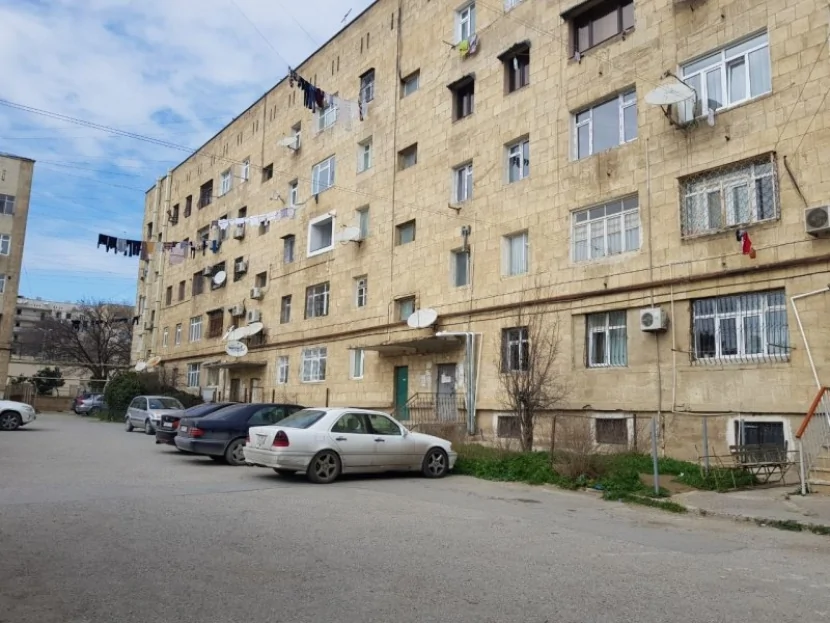 Sumqayıtda mənzildə meyit tapılıb