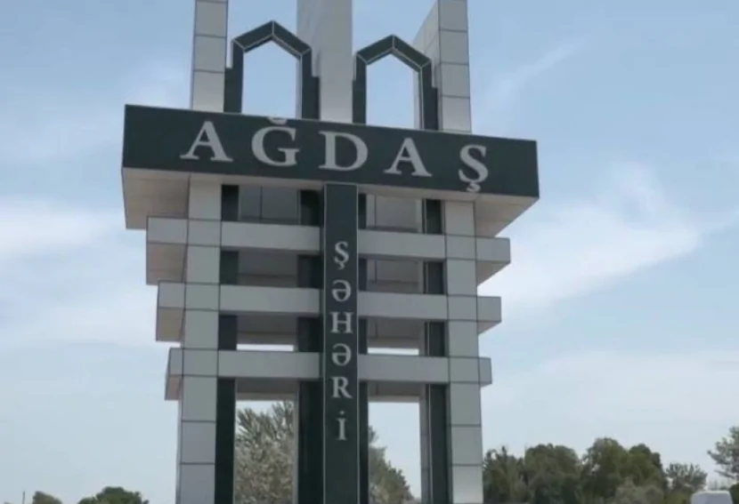 Ağdaşda ağır qəza olub, ölən və xəsarət alanlar var