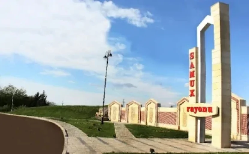 Samuxda iki avtomobil toqquşub, xəsarət alanlar var