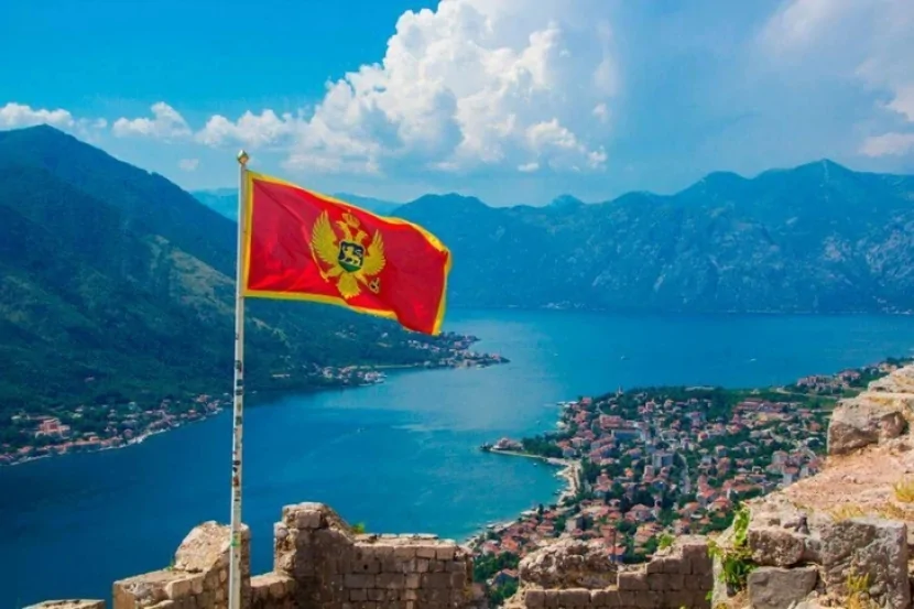 Monteneqro Türkiyə vətəndaşları üçün vizasız səyahəti ləğv edir