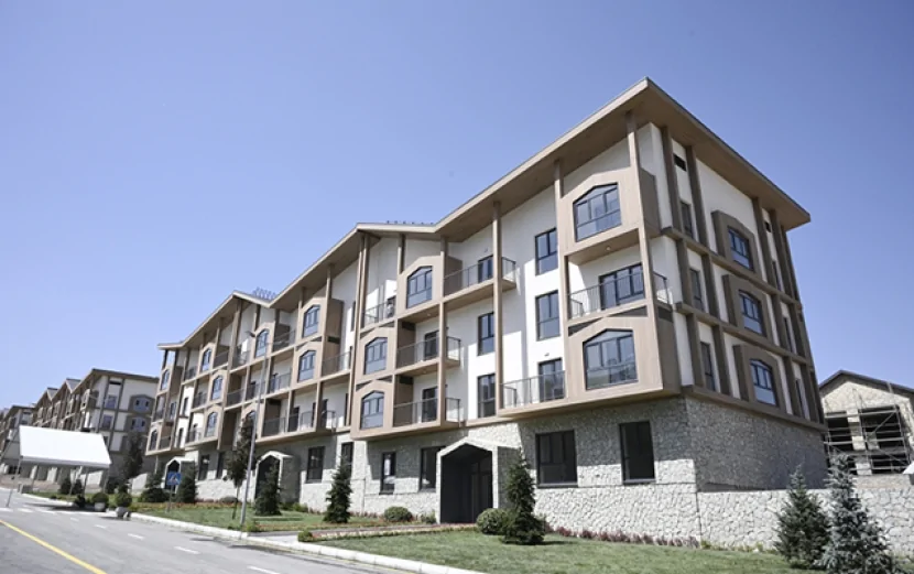 Azyaşlı uşaq son anda XİLAS EDİLDİ