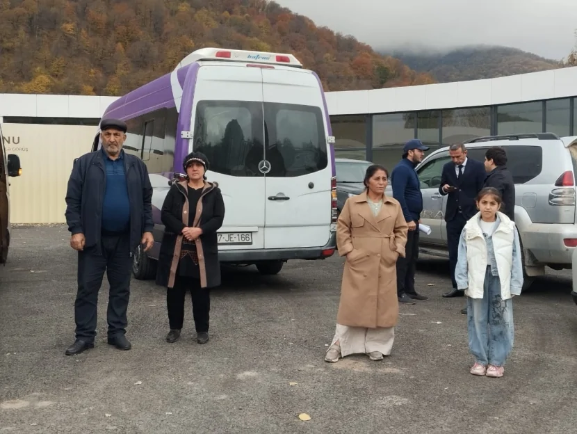 Növbəti köç karvanı Vəngli kəndinə çatdı - YENİLƏNİB