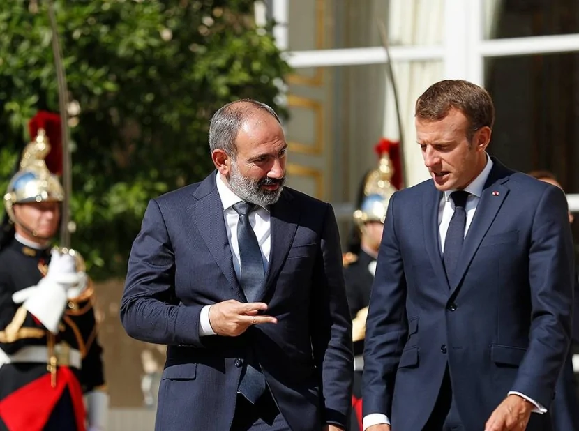 Paşinyan Makronla görüşüb