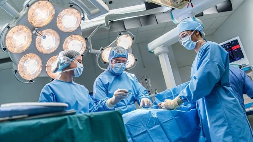 Meyit donorun ürəyi transplantasiya edildi - Azərbaycanda İLK