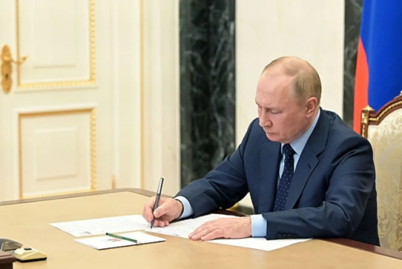 Putindən yerli xalqlarla bağlı fərman İMZALADI