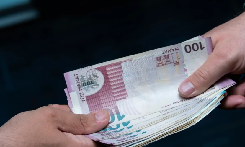 Azərbaycanda yaşayış minimumu 300 manat olacaq