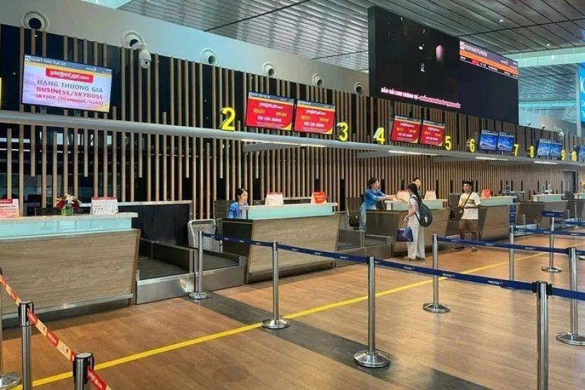 Aeroportda uçuşlar ləğv olundu- Bu ölkədə...