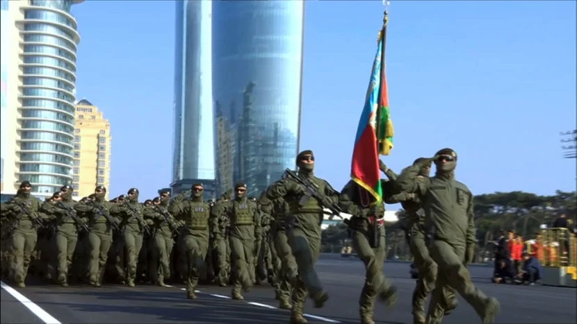 Zəfər paradında \"Qartal\" xüsusi təyinatlıları