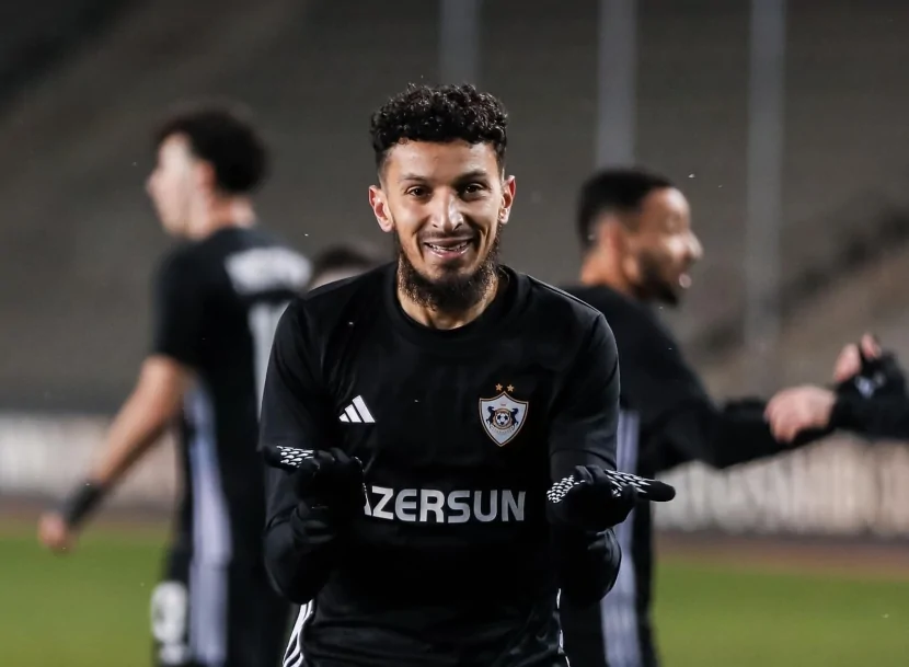 \"Qarabağ\"ın oyunçusu Abdullah Zubir Ümrə ZİYARƏTİNDƏ - FOTO